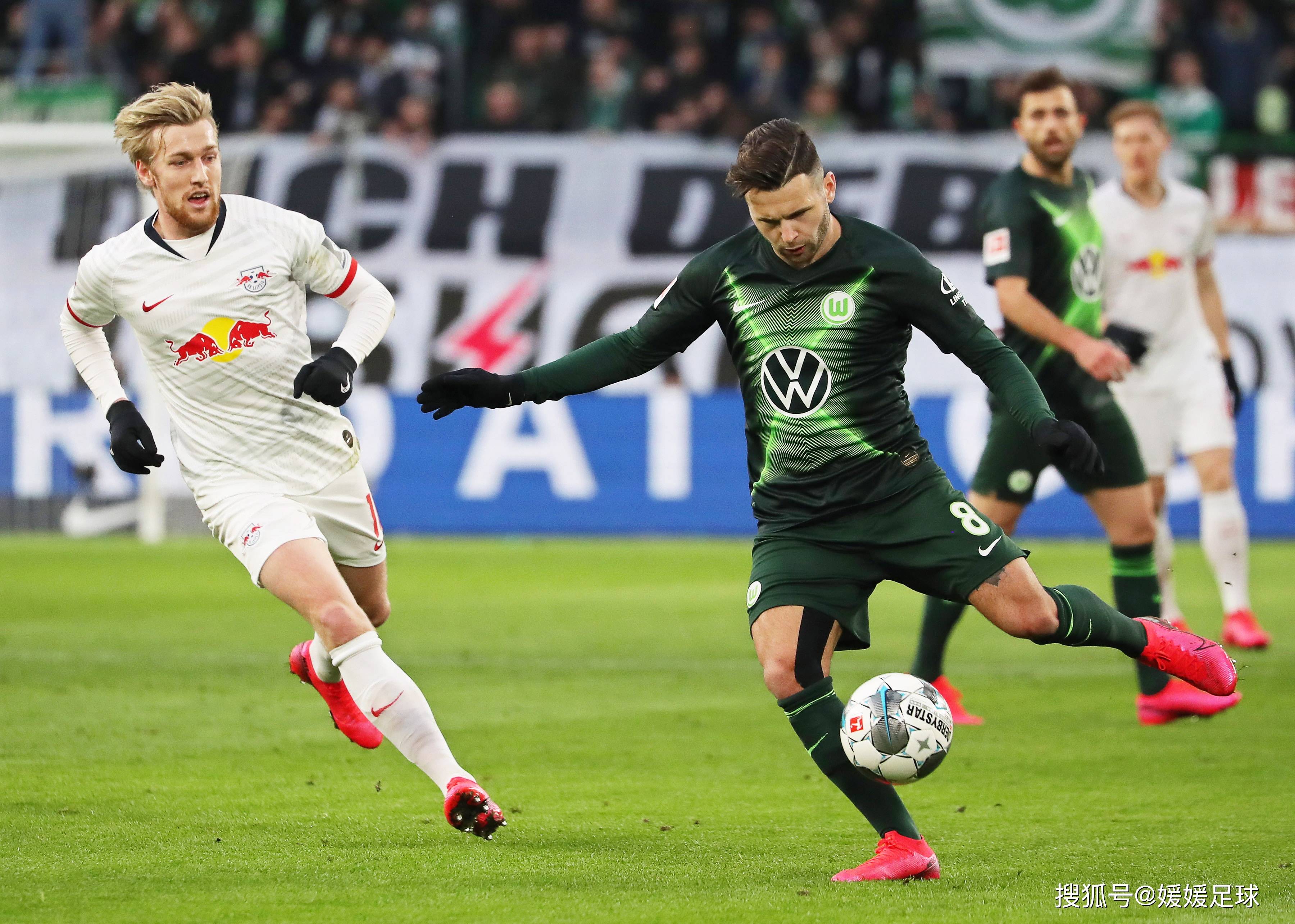 沙尔克04客场连胜,门兴格拉德巴赫惨遭击败的简单介绍 沙尔克04客场连胜,门兴格拉德巴赫惨遭击败的简单介绍