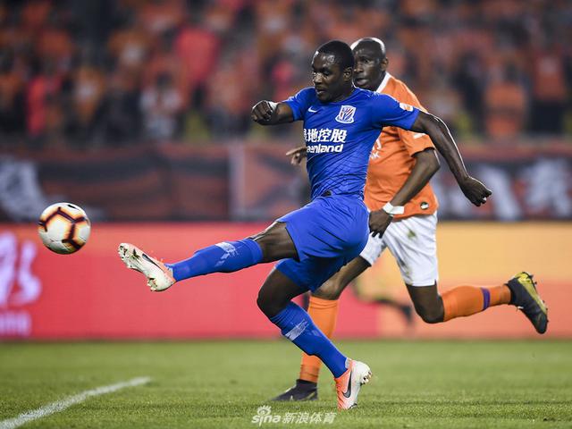 包含尼斯在客场逼平对手，争取一分的词条