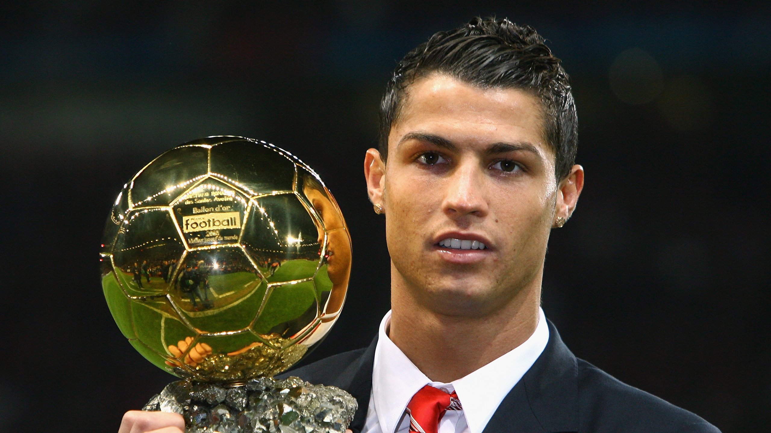 蓝黑风暴席卷南美，布鲁诺·欧冠半决赛的绝对主宰之夜