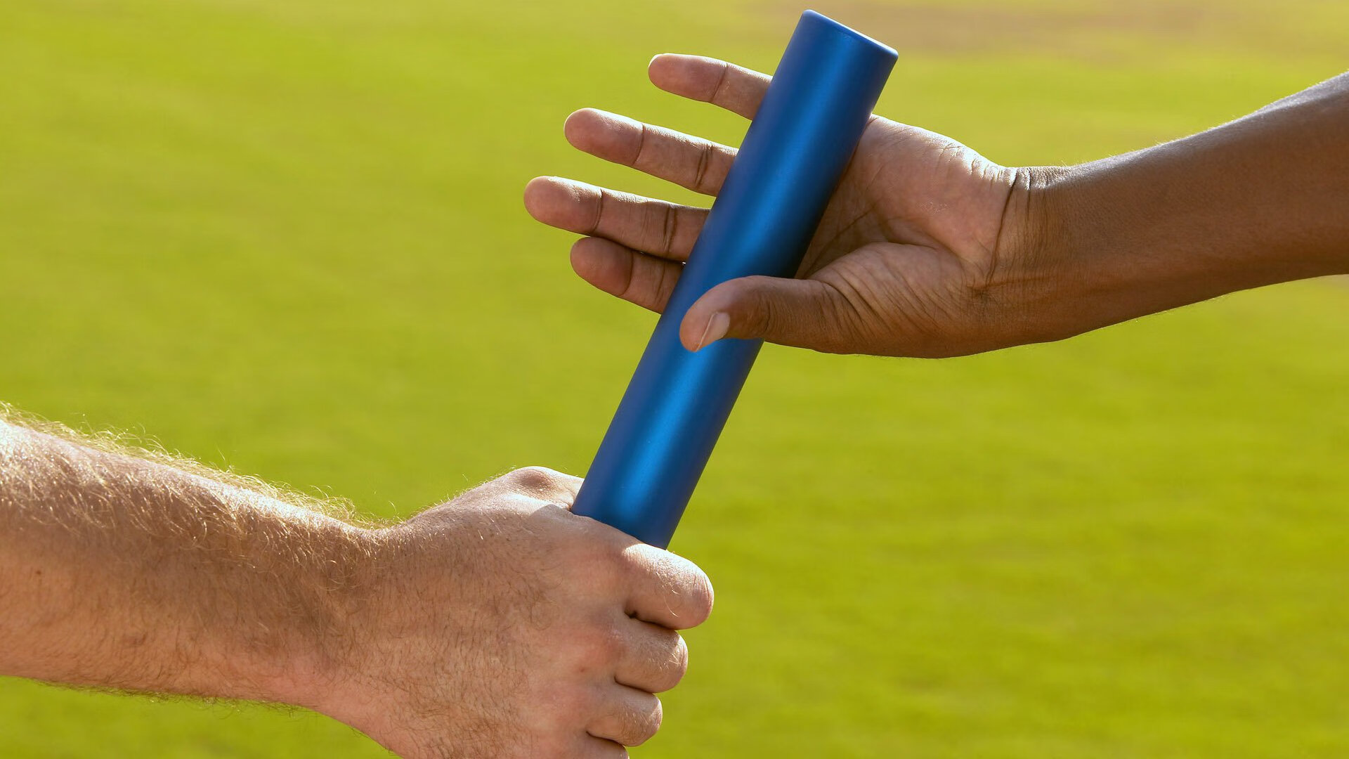 欧冠决赛焦点战，步行者险胜魔术