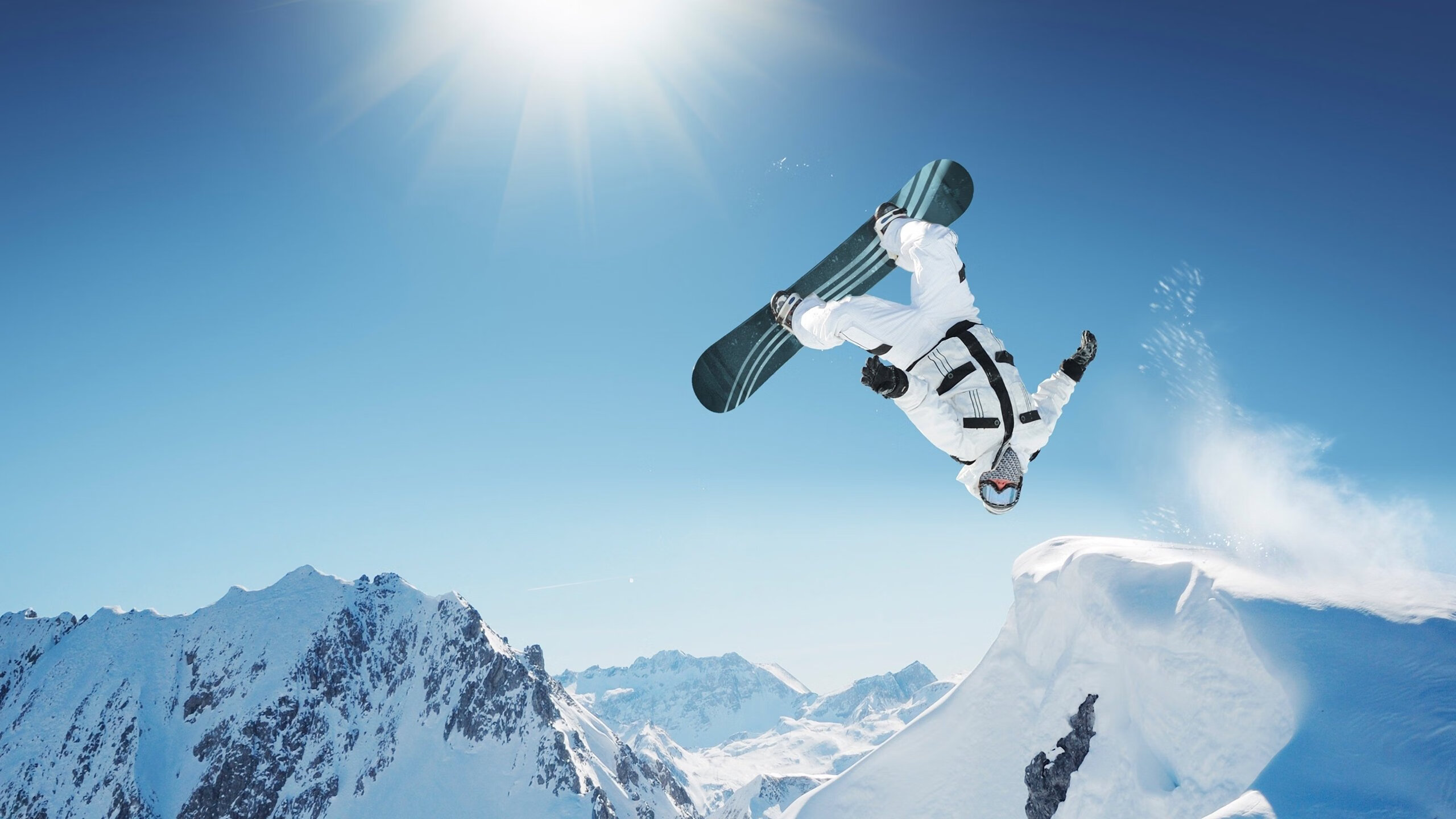 终场哨响前的神迹，阿劳霍一锤定音，克罗地亚式坚韧击碎曼联